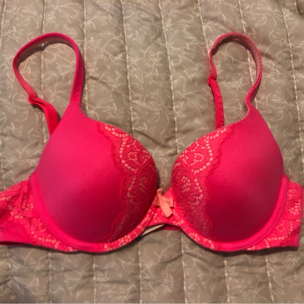 Victoria Secret Pink Push-Up Bra